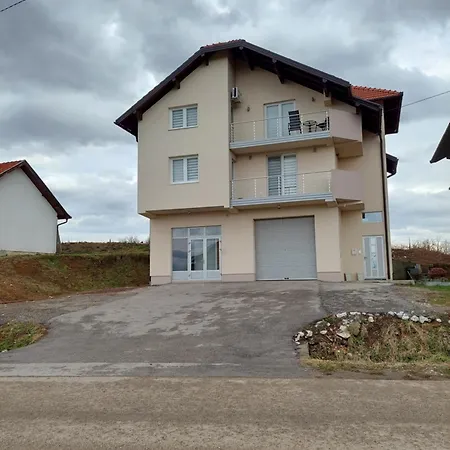 Halilcevic Apartamento *